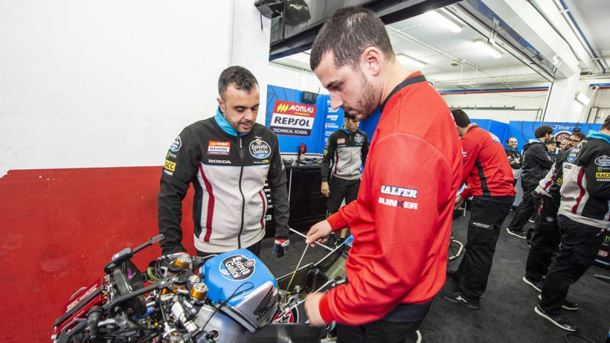Del Canto afronta su octava temporada en el Mundial de Moto3 en la estructura del Estrella Galicia 00. ESTRELLA GALICIA 00