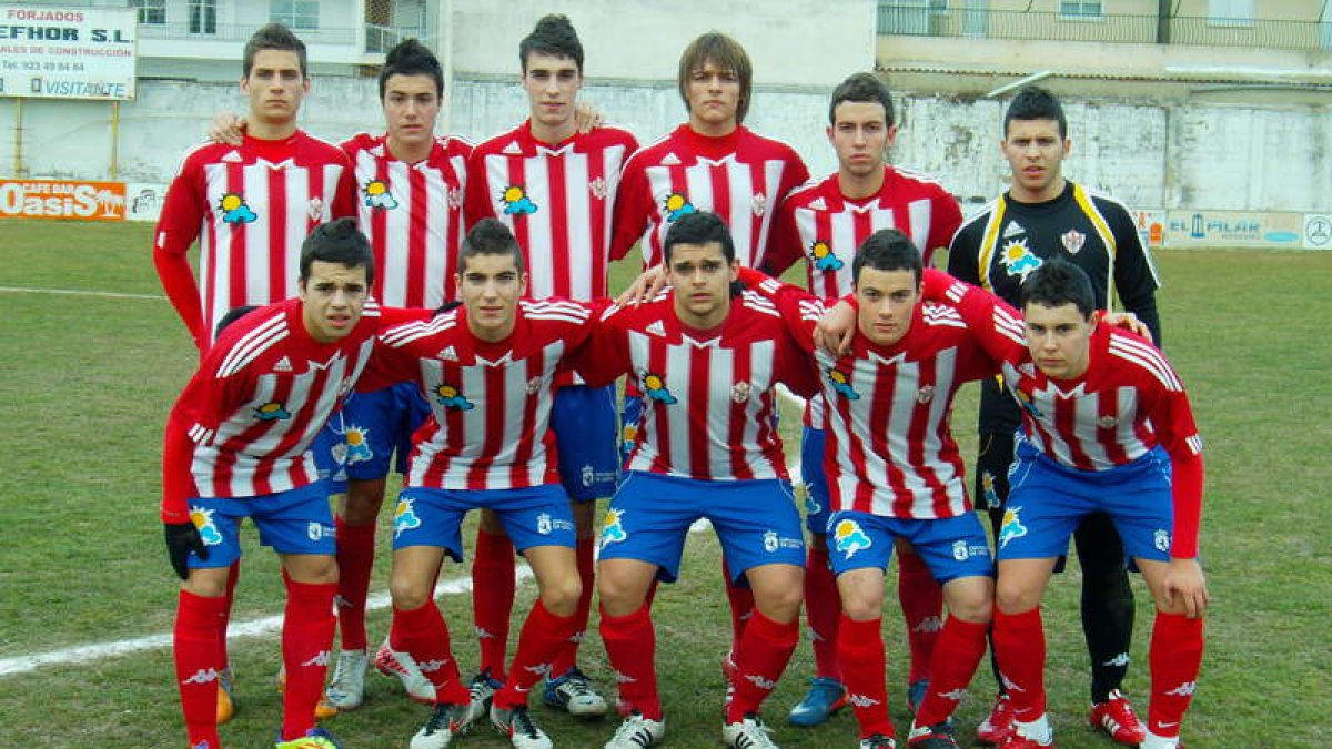 Formación del equipo del Laciana, que milita en el grupo B de la 1.ª División Regional Juvenil.