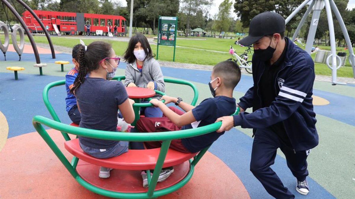 Anticuerpos coronavirus niños: ¿Pueden tener ambos a la vez?