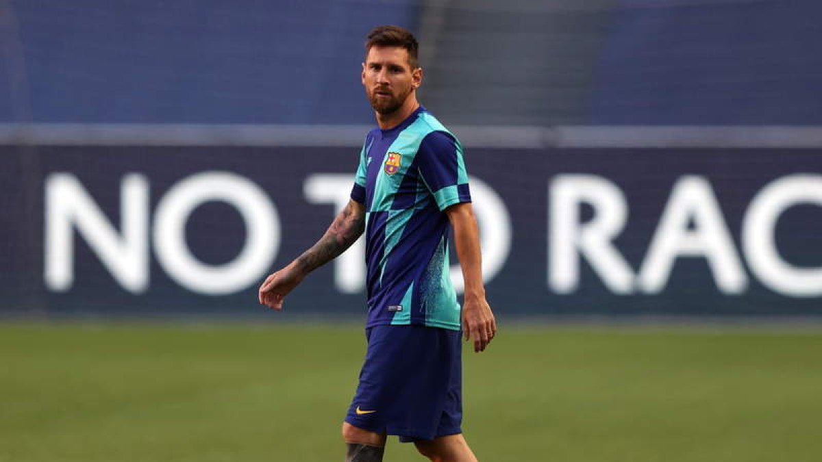 Leo Messi mantiene el pulso con el Barça tras no presentarse a realizar las PCR. RAFAEL MARCHANTE