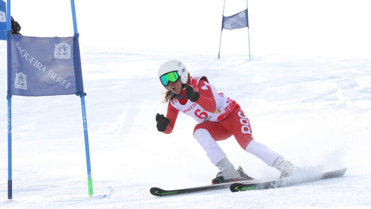 La preparación física bajo la tutela de Ricardo Alcaide le ha permitido controlar su propio cuerpo. Raquel se ve capaz de todo y volverá la próxima temporada a Baqueira para trabajar con el equipo nacional. Empezó a esquiar a los cinco años y en 2015 deci