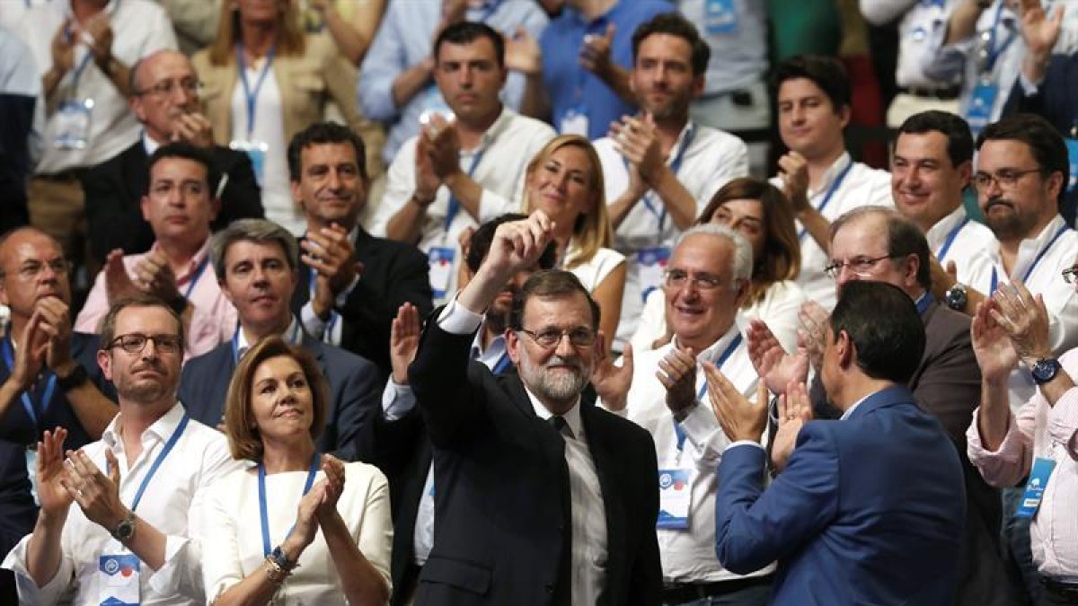 Rajoy llegando al auditorio