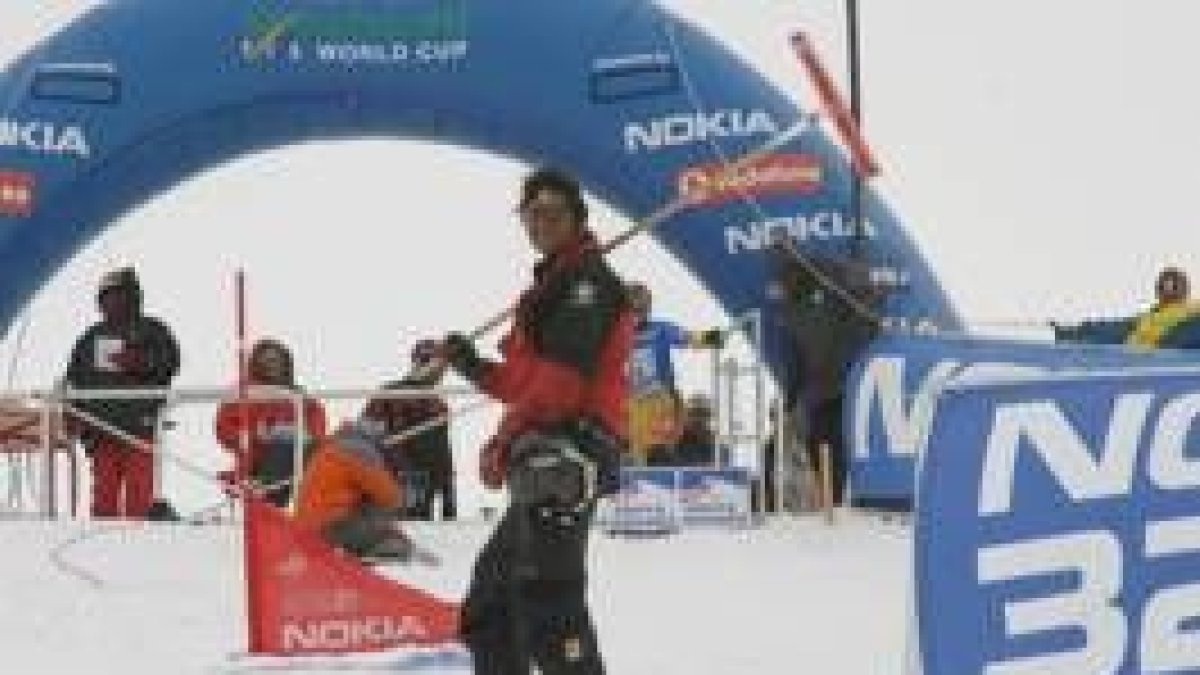 El esquiador leonés Rafael Lomana, durante la pasada Fis Worl Cup disputada en Granada