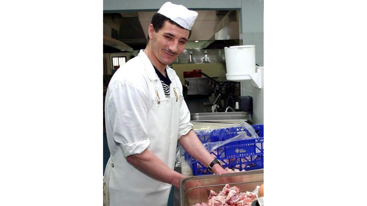 Imagen de la cocina de la cárcel de Villahierro. PEIO GARCÍA