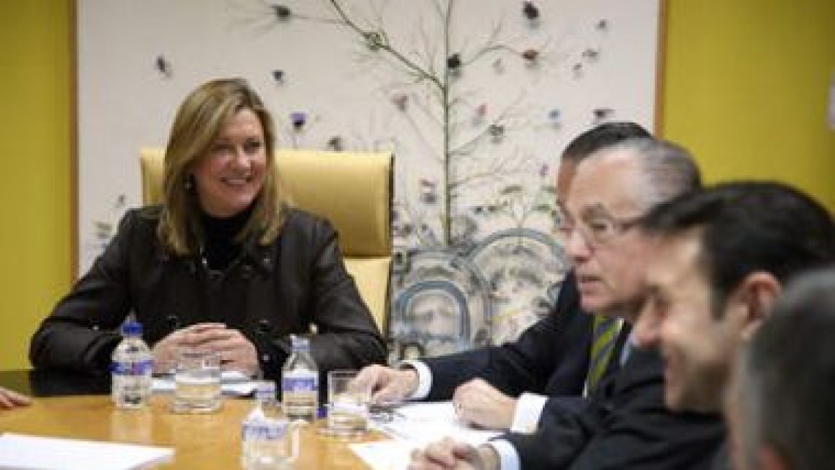 Del Olmo, presidió ayer el Consejo de Defensa del Contribuyente