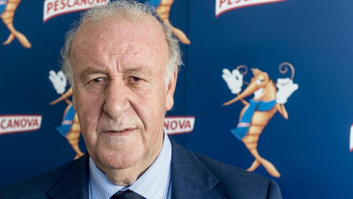 Vicente del Bosque luce su nueva imagen sin bigote para el anuncio de Navidad de Pescanova