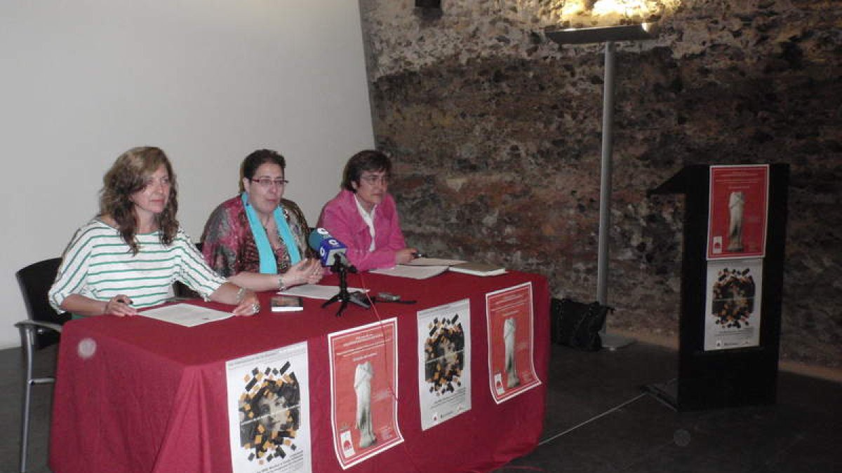 A. Sevillano, M. Rojo y E. Casado en La Ergástula.
