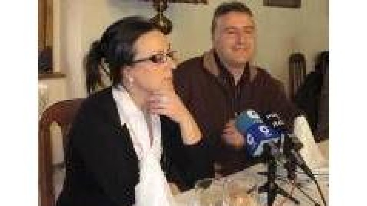 La directora técnica, Raquel Factor, y el presidente, Carlos de la Fuente
