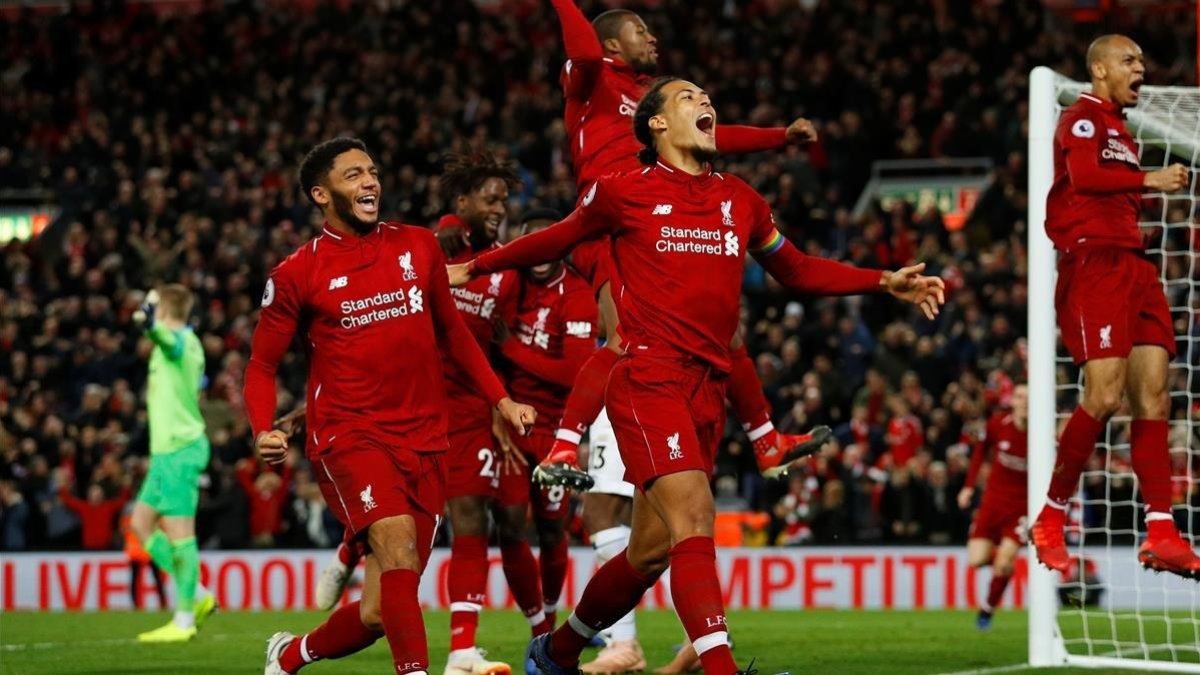 Origi celebra un gol