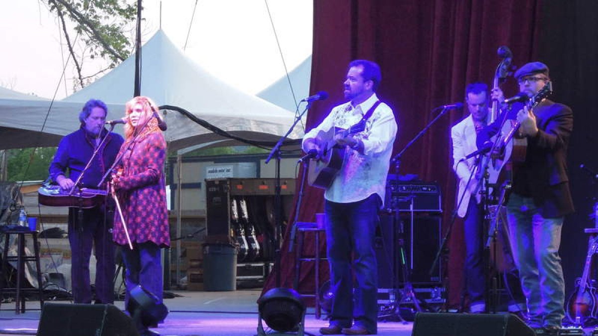 En el concierto de Alison Krauss y Willie Nelson.