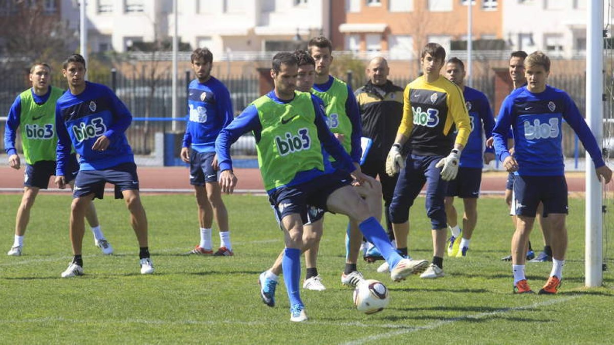 El equipo blanquiazul descansa hoy y mañana comenzará a centrarse en el Real Unión.