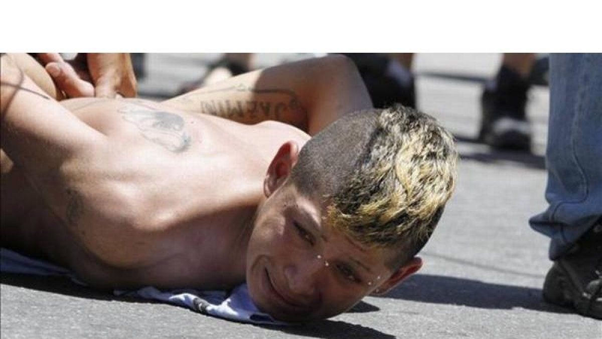 Detención de un hombre que pretendía asaltar un supermercado en la ciudad argentina de Córdoba.