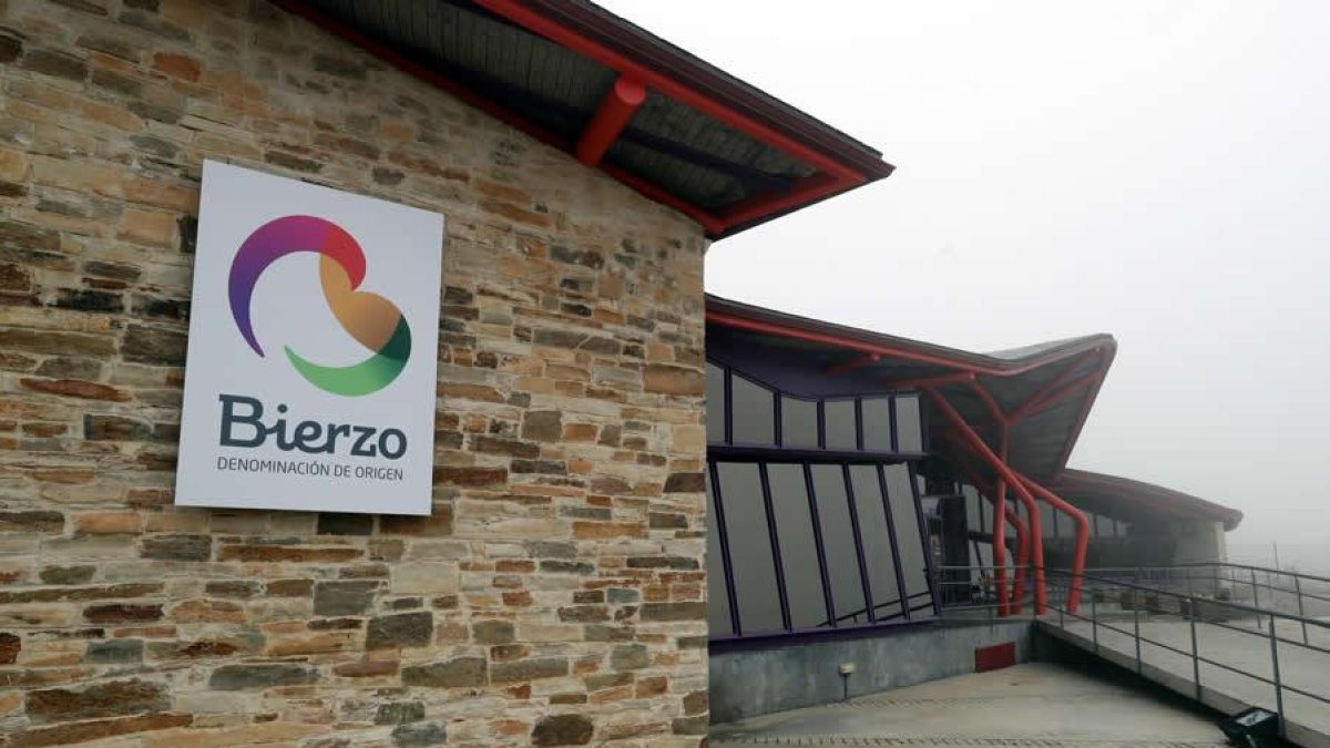 Instalaciones del Consejo Regulador de la Denominación de Origen Bierzo.
