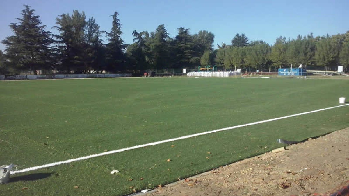 Campo del CD Ejido, uno de los clubes beneficiados por las subvenciones aprobadas por el Ayuntamiento. JESÚS F. SALVADORES