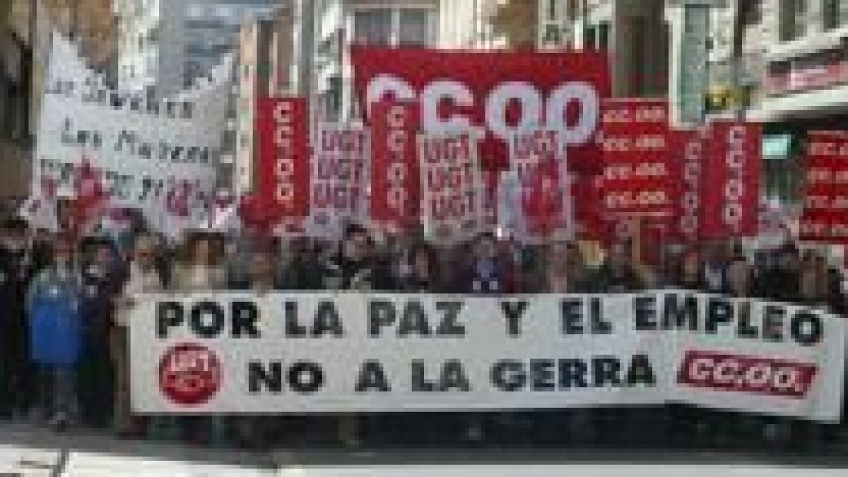 Los autobuses que operan en León y su alfoz tendrán también una imagen corporativa común