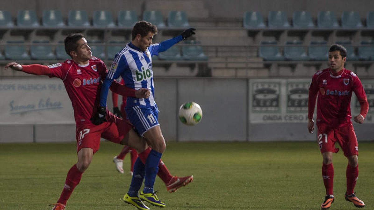 Marquitos pudo lograr el empate en el último minuto, pero Biel Ribas detuvo su disparo.