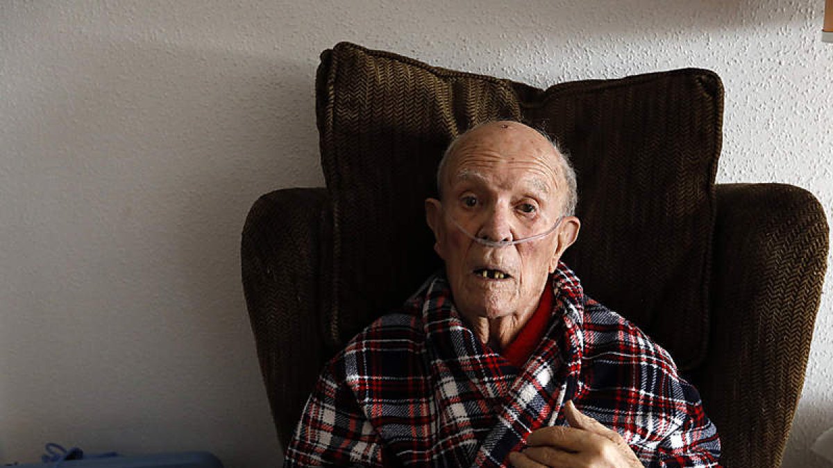 Cesáreo Jurado, en su domicilio. MARCIANO PÉREZ