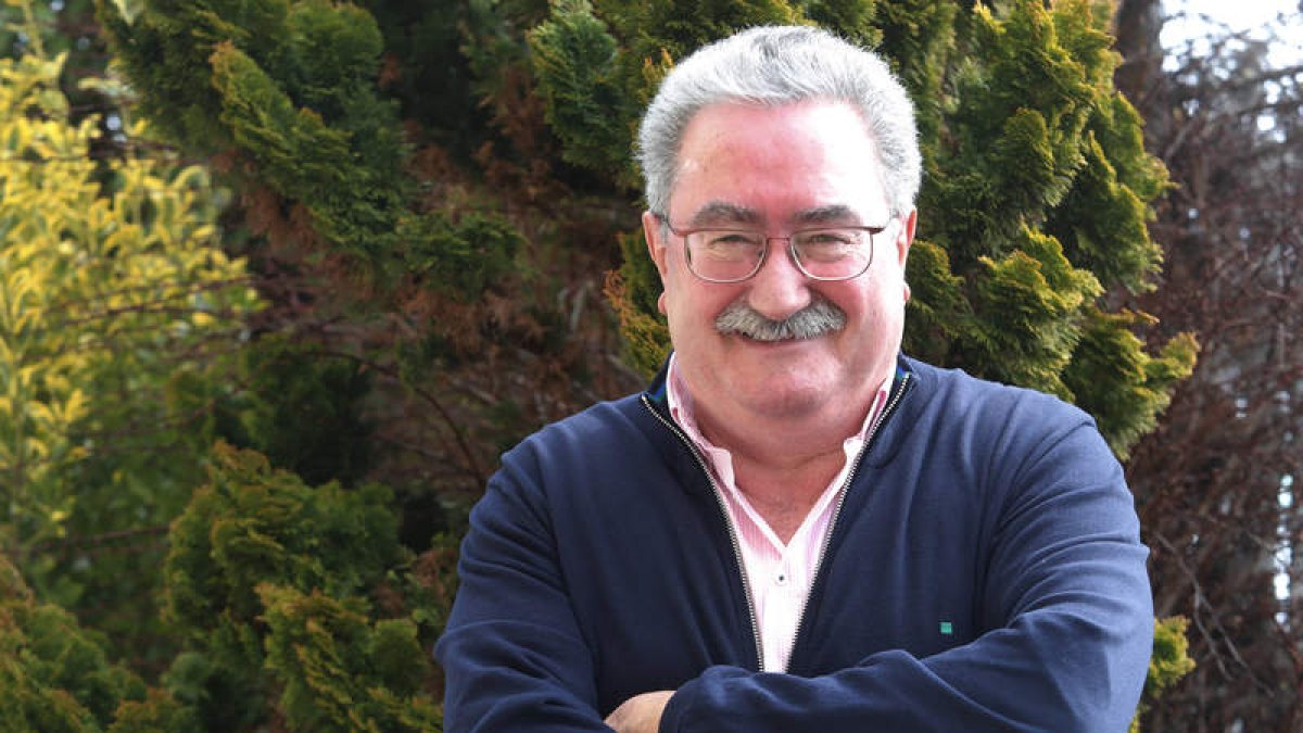 Ángel Rivero continuará hasta 2024, año olímpico, como presidente de la Lucha Leonesa. RAMIRO