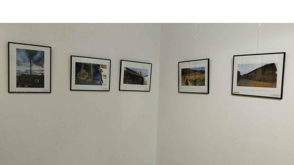 Parte de la exposición sobre el Camino de Santiago que se puede ver en Trobajo del Camino. AYUNTAMIENTO DE SAN ANDRÉS