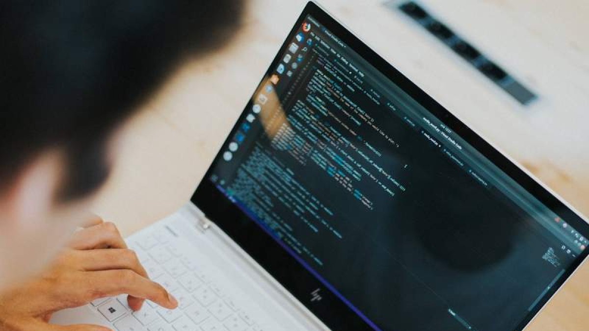 Los datos que analiza la inteligencia artificial ayudan a reducir el abandono escolar. IRONHACK