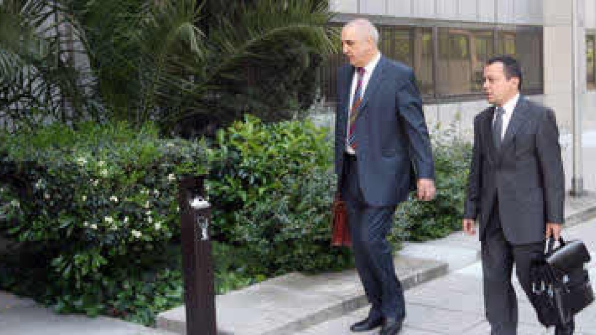 Representantes de la patronal Carbunión a su llegada al Ministerio de Industria.