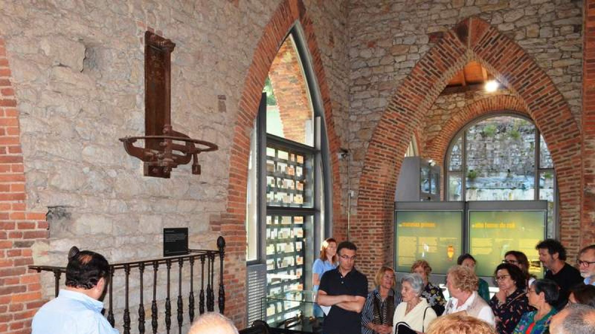 José Gabriel Frías, pronunció una conferencia sobre productos manufacturados en San Blas. CASTRO