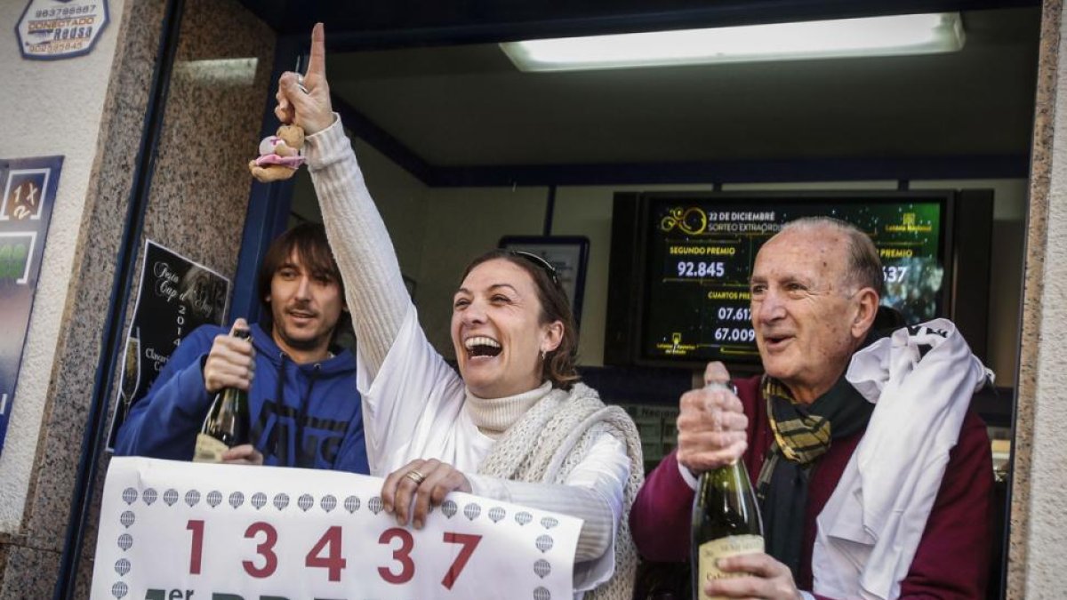 Celebracion del gordo del Sorteo de Navidad.