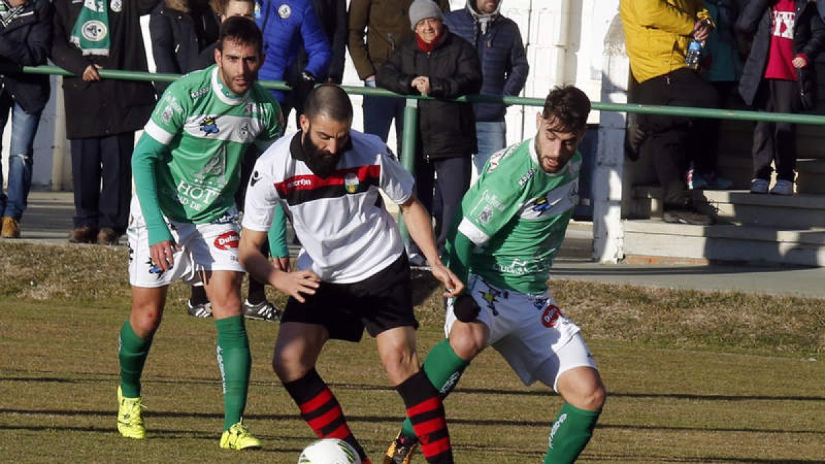 Dani Alonso, en el centro, y Taranilla, a la derecha, son baja.