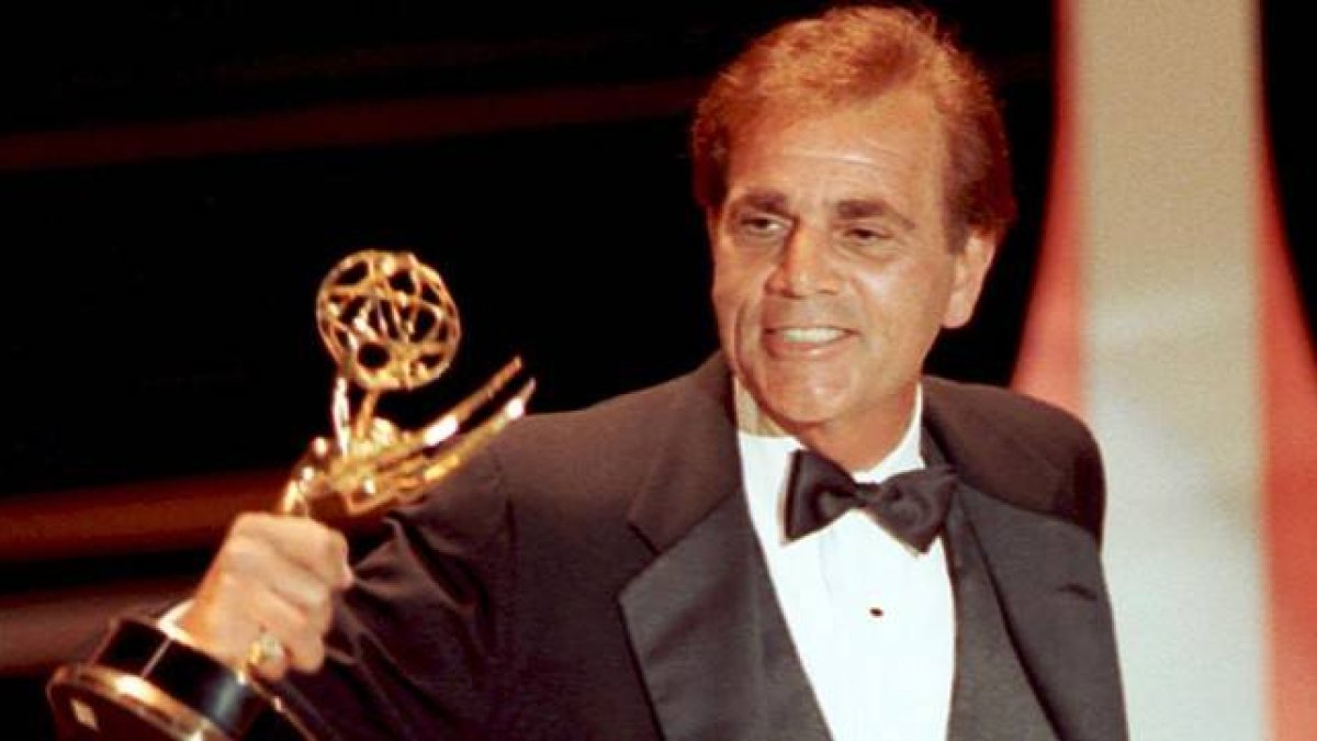 En 1990, Rocco ganó un Grammy por su papel en 'El famoso Teddy Z'.