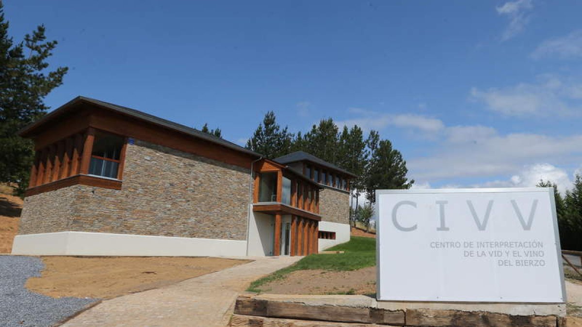 Centro de Interpretación de la Vid y el Vino de Camponaraya financiado desde Asodebi. BARREDO