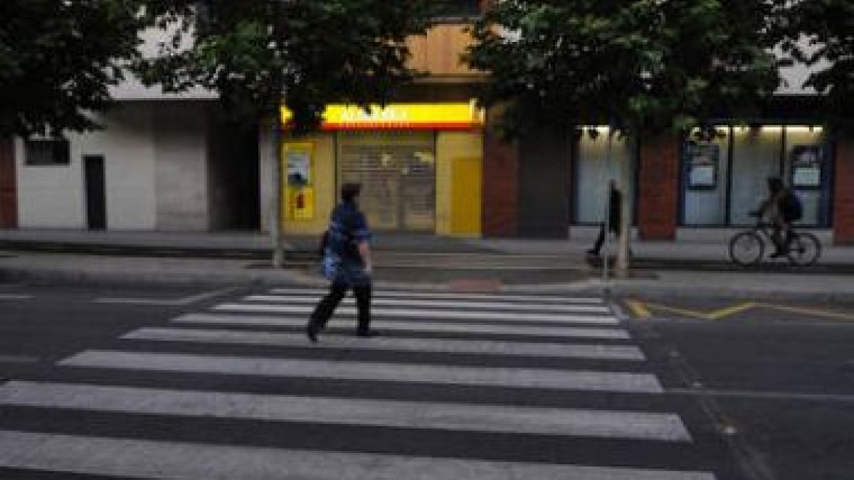 El atropello, en Reyes Leoneses, esquina Campanillas.