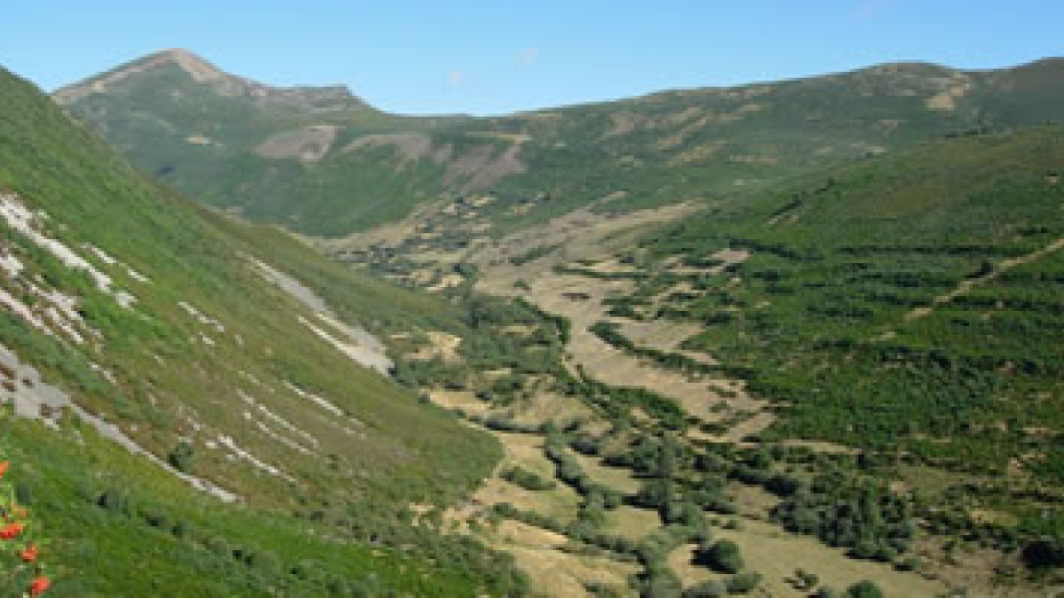 Cumbres de Omaña donde se pretendían instalar los 44 aerogeneradores del parque eólico Murias II
