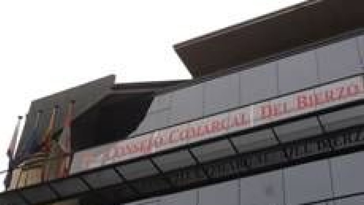 La imagen muestra la sede provisional del Consejo Comarcal en Ponferrada