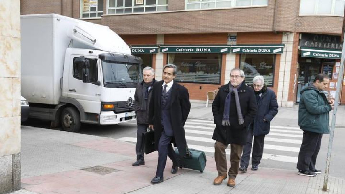 Cuatro de los consejeros citados llegan a los Juzgados de León.
