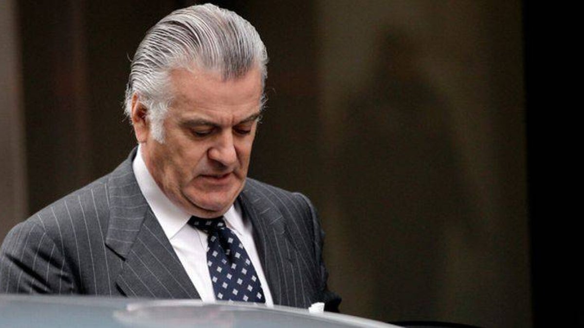 Bárcenas sale de la Audiencia Nacional, el pasado marzo.