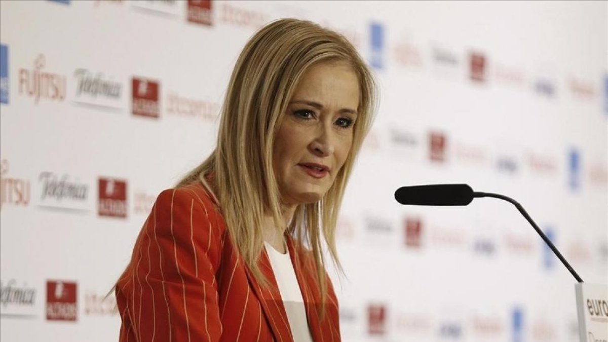 La presidenta de Madrid, Cristina Cifuentes, en una intervención pública reciente en un desayuno informativo en Madrid.