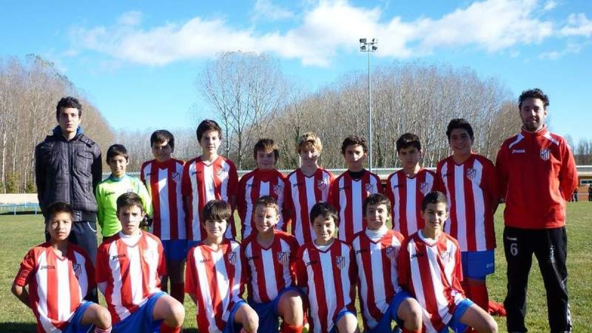Formación del equipo Avata que disputa la Liga CHF.