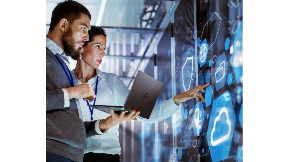 Los algoritmos de la Inteligencia Artifcial emulan al intelecto humano. fujitsu
