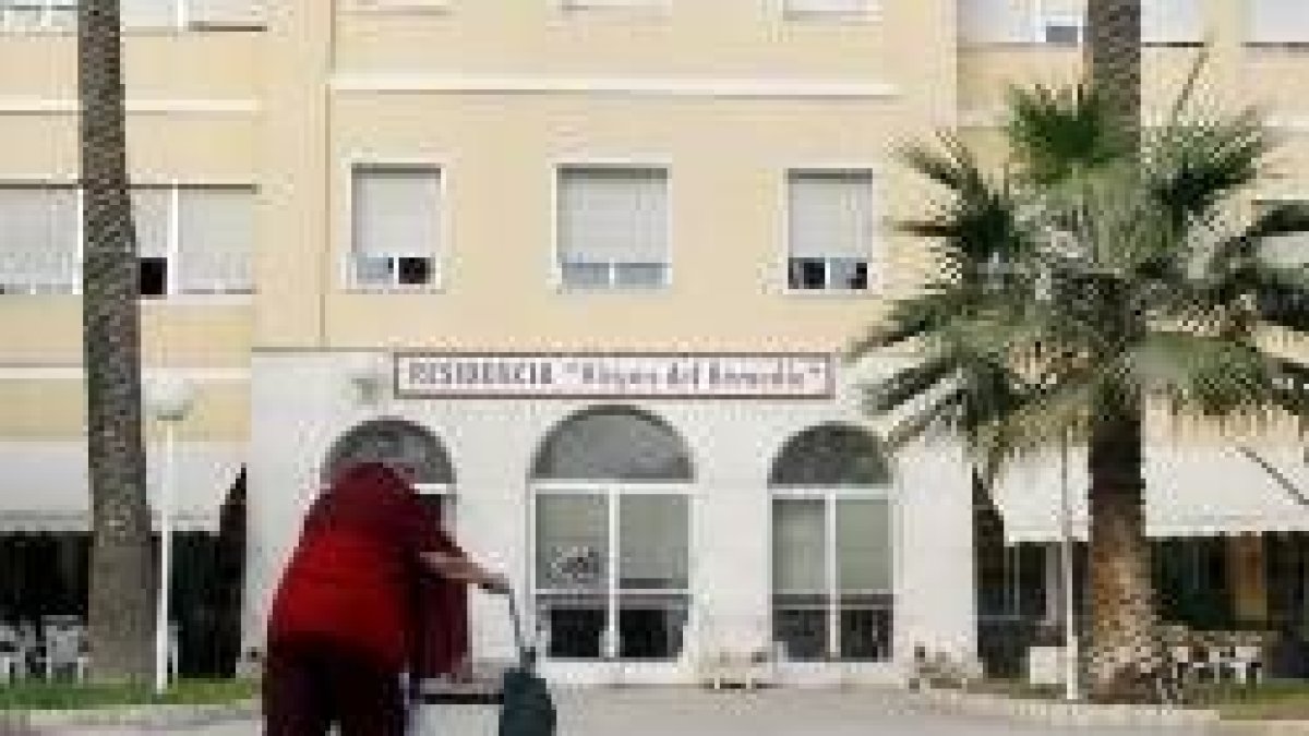 Fachada de la residencia geriátrica donde ocurrieron los hechos