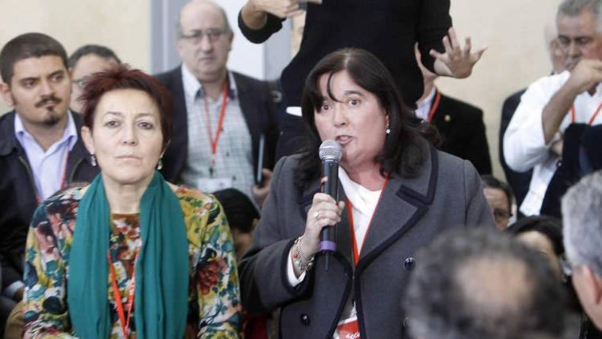 Ana Luisa Durán, en una de sus intervenciones en los debates de municipalismo del PSOE.