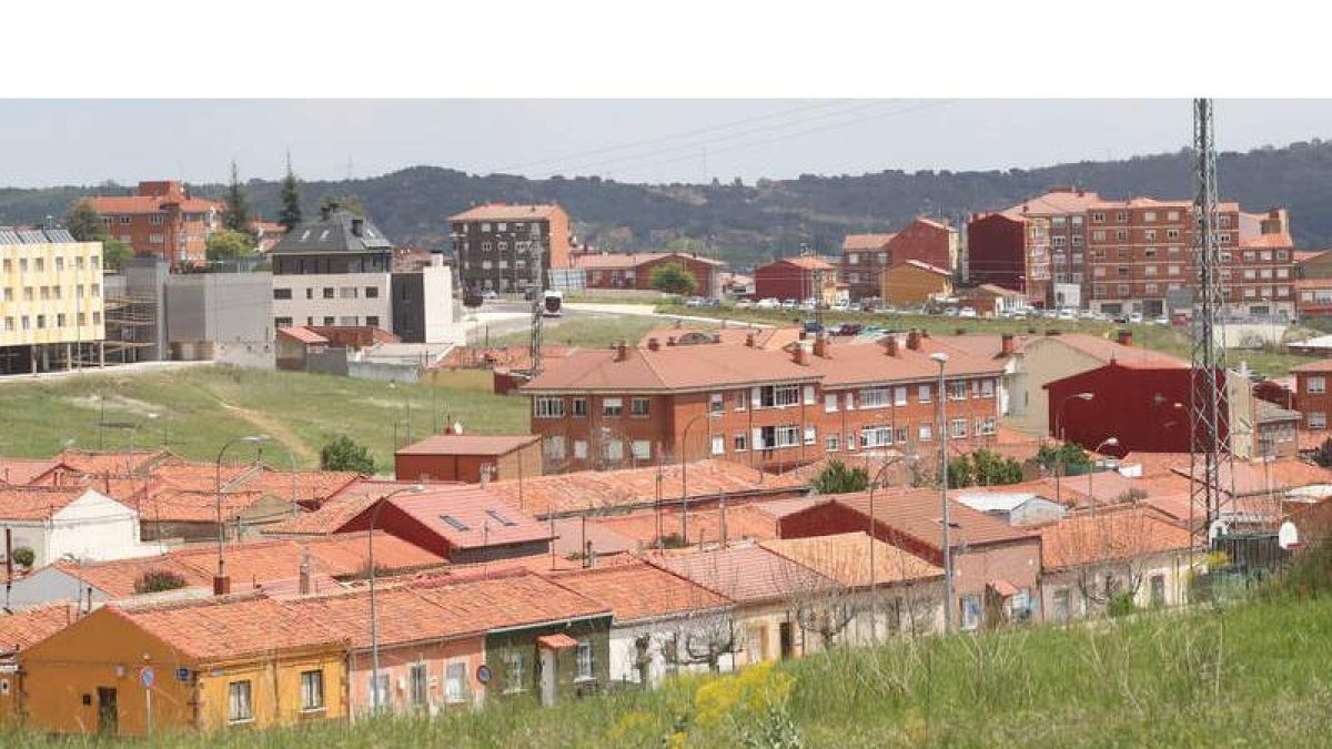 Las casas del barrio de La Inmaculada son uno de los once conjuntos tipológicos que se benefician de la modificación. RAMIRO