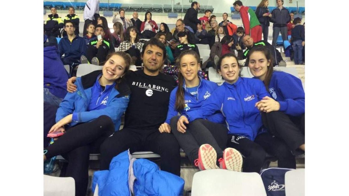 Marina, Alberto, Ribas, Henar y Sara tras acabar la competición.
