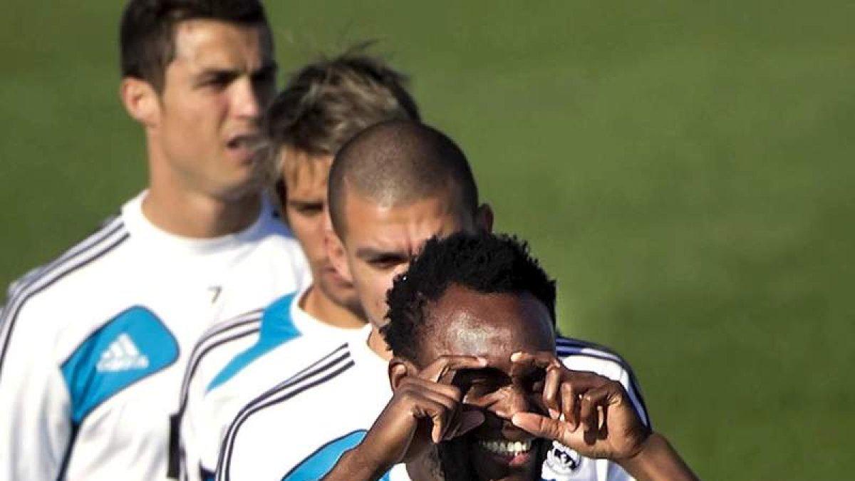 Los futbolistas del Madrid entrenaron ayer en Valdebebas para preparar el encuentro.
