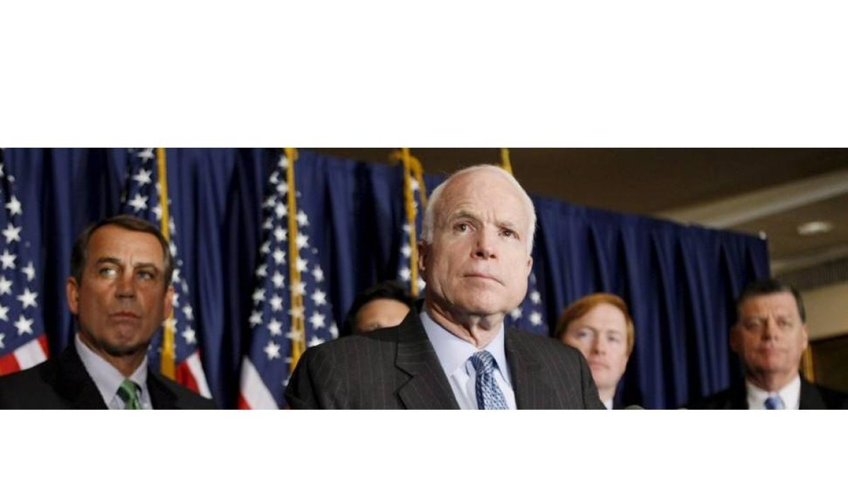 El senador estadounidense John McCain