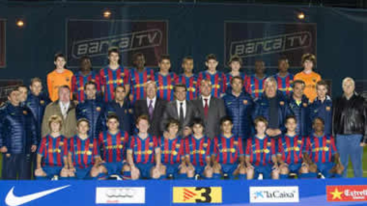 Plantilla infantil del FC Barcelona.
