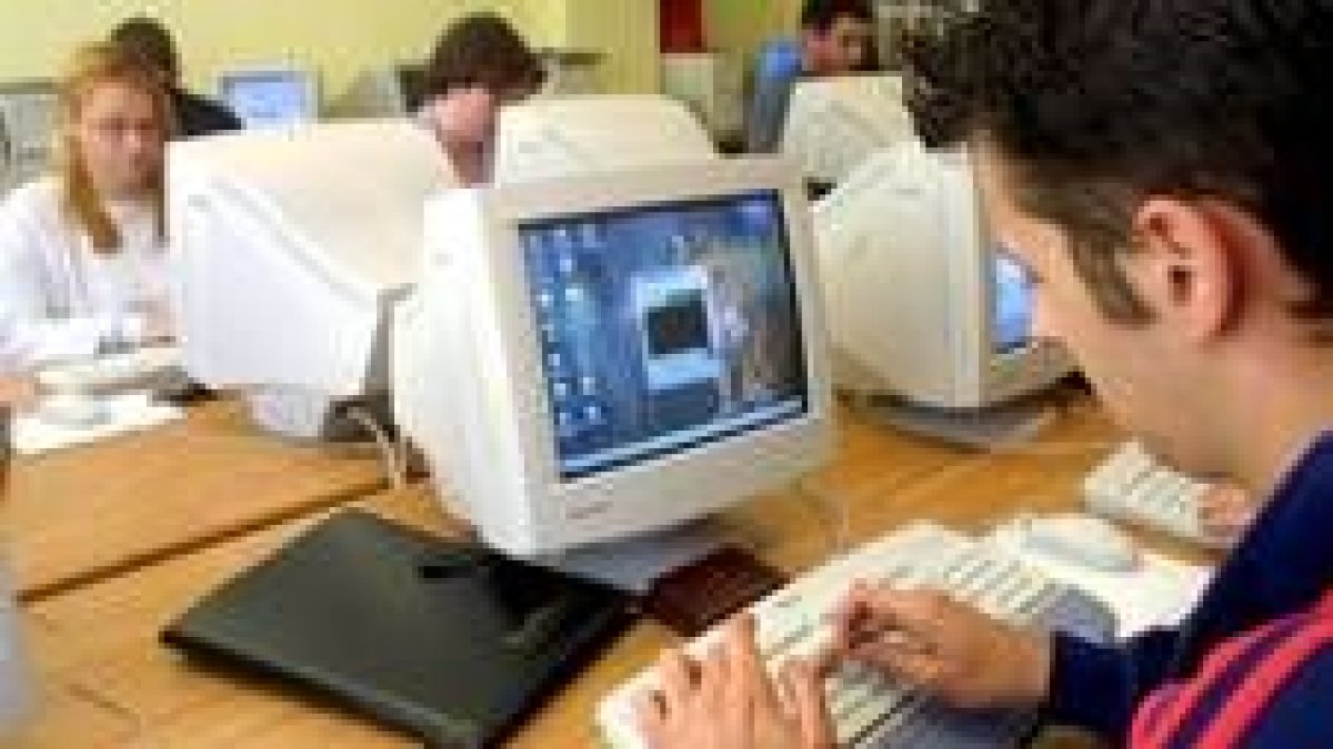 Las líneas ADSL cuentan en España con casi dos millones de usuarios