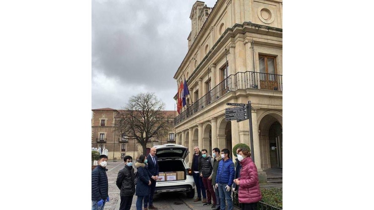 Llegada de ayuda.