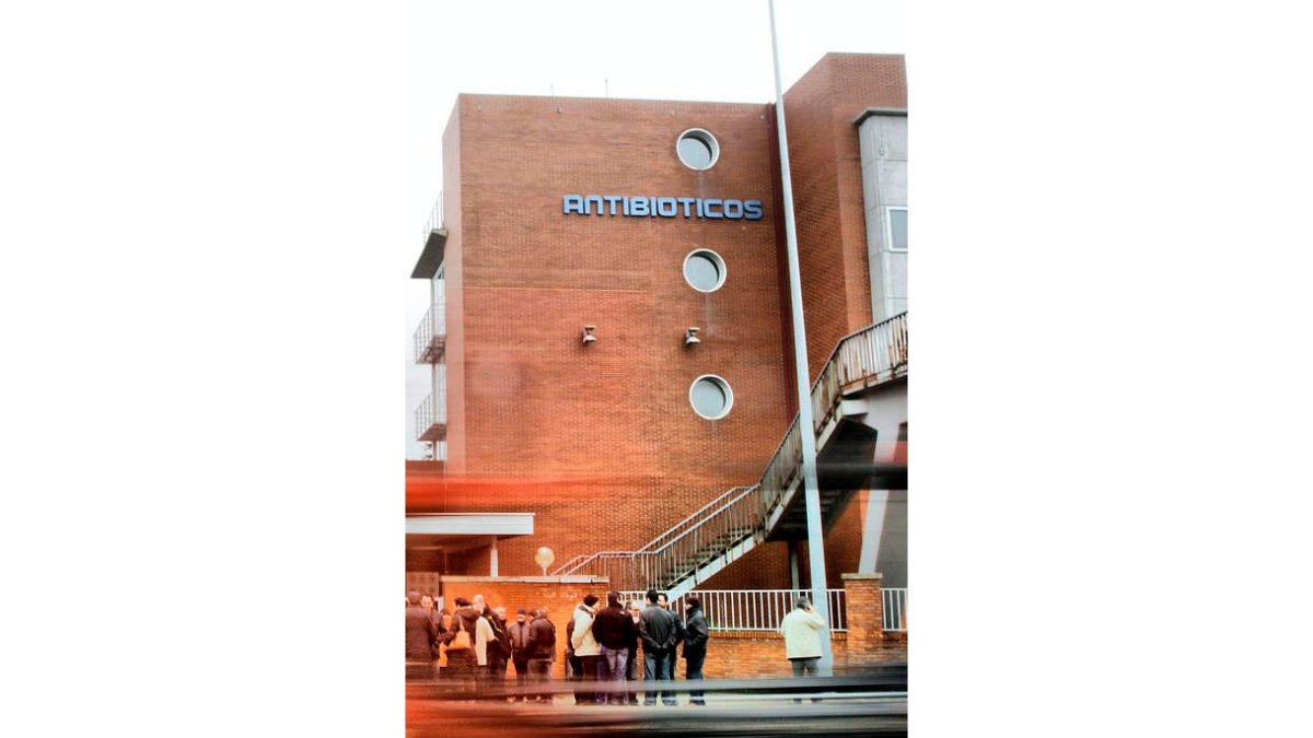 Vista de la fábrica de Antibióticos.