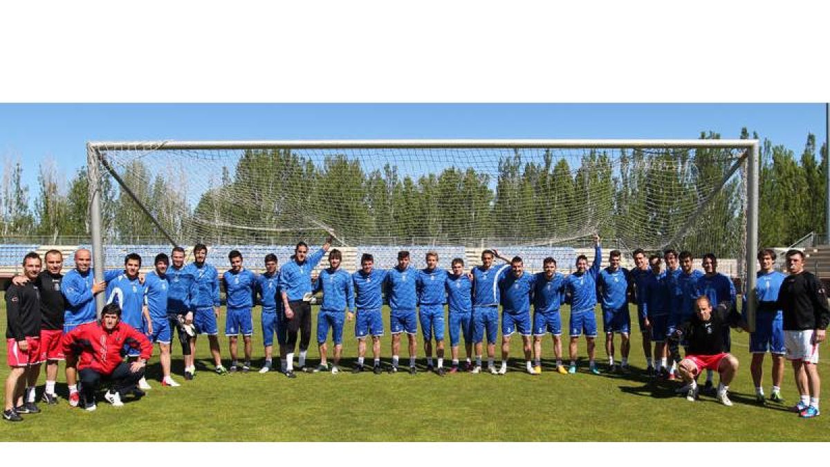 La plantilla de la Cultural promete máximo compromiso hoy frente al Unión Viera para pasar a la segunda eliminatoria del play off de ascenso a Segunda B.