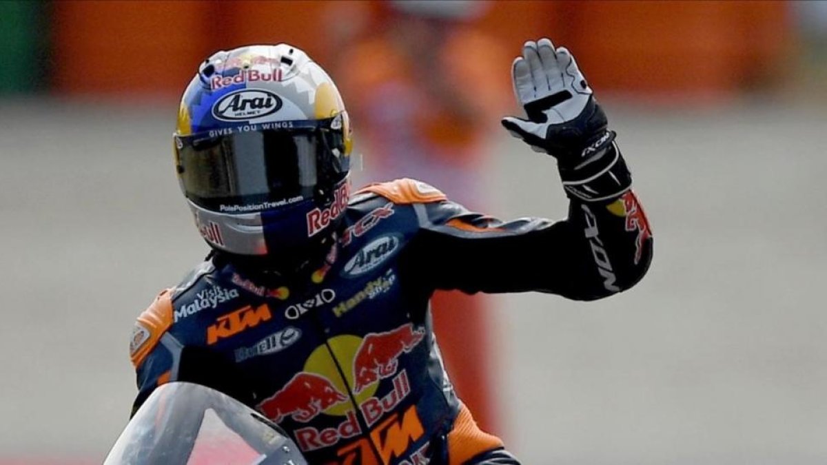 El surafricano Brad Binder celebra su victorai en Misano.